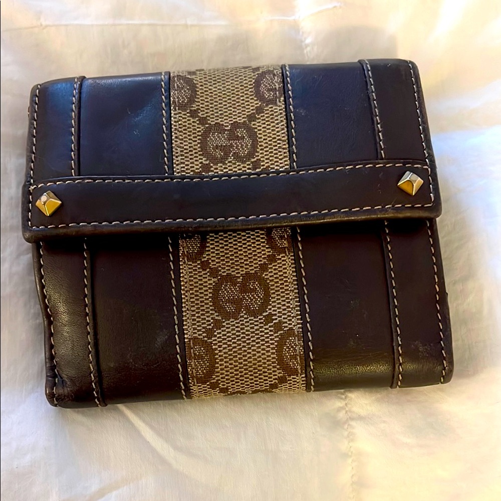 Gucci Brown Leather Wallet with Gold Accents
